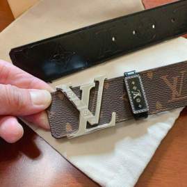Picture of Louis Vuitton Belts _SKUfw221566004fw